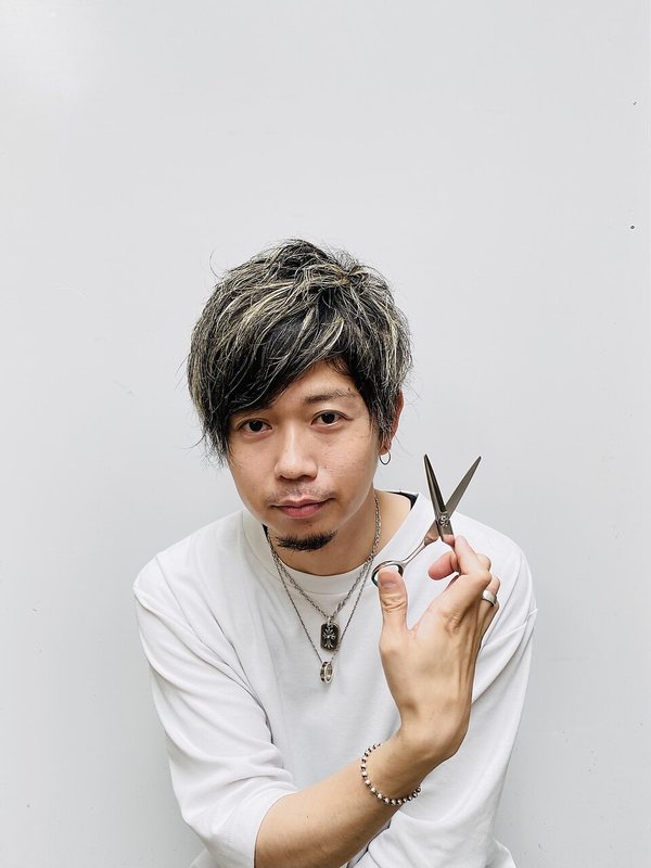 BAGZY 小倉店 スタイリスト 荒牧利臣