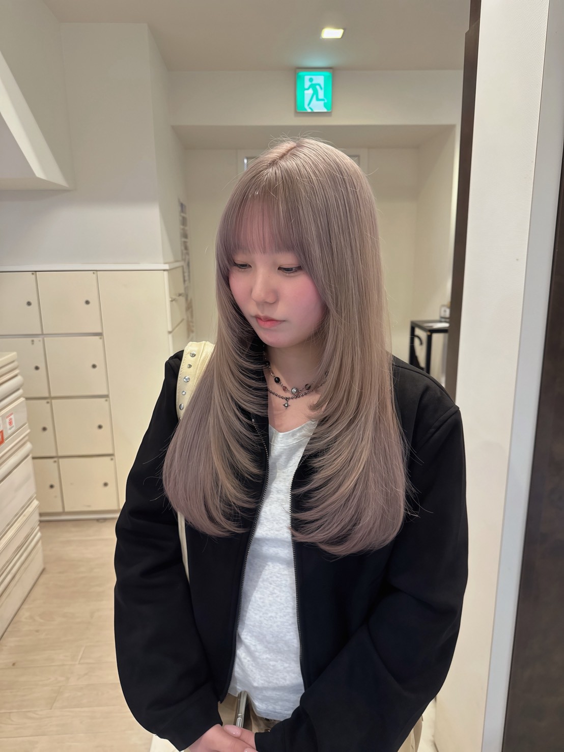 グレージュのロング
